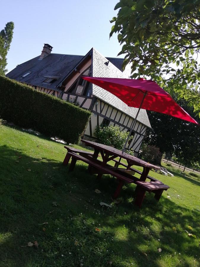 Le Studio Du Pressoir Gisay Екстер'єр фото